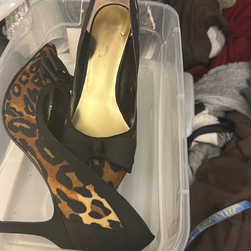 J.Renee leopard print shoes